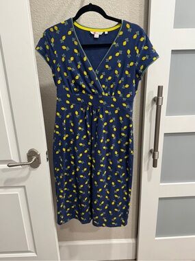 BODEN, Blue Lemon 🍋 Print Wrap style Dress 💯 cotton midi, size 8L
